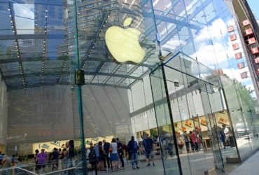 Why The Apple Store Is Changing Its Name